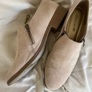 American Eagle booties